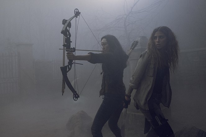 The Walking Dead - Evolução - Do filme - Eleanor Matsuura, Nadia Hilker