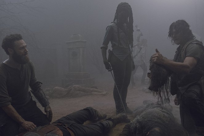 The Walking Dead - Evolution - Photos - Ross Marquand, Norman Reedus