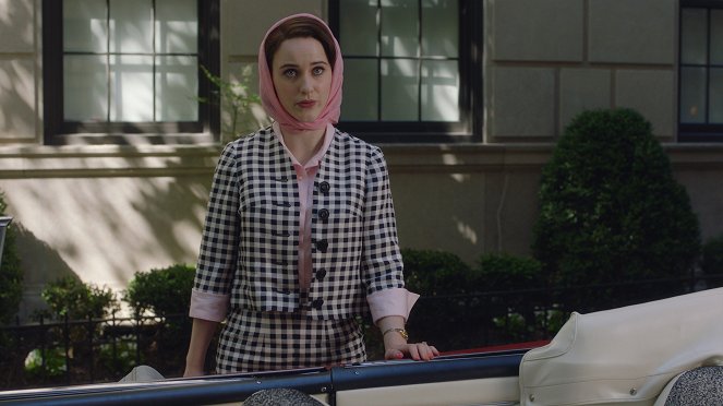 The Marvelous Mrs. Maisel - Midnight at the Concord - Filmfotos - Rachel Brosnahan