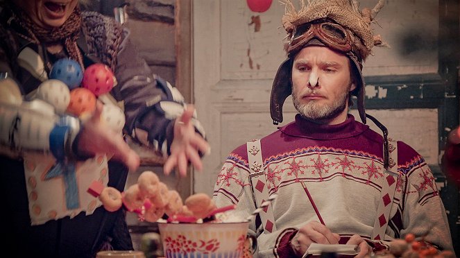 Joulukalenteri: Maukan ja Väykän ensimmäinen joulu - Van film - Leo Sjöman