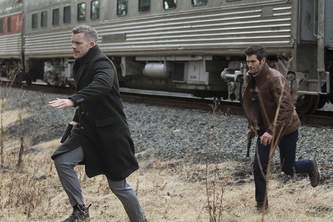 Quantico - Bullet Train - Photos - Russell Tovey, Alan Powell