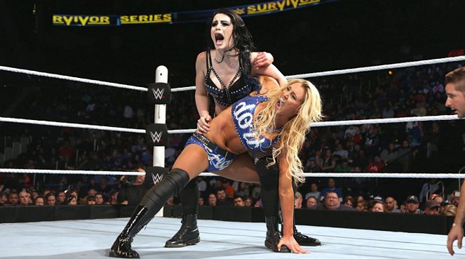 WWE Survivor Series - Filmfotos - Saraya-Jade Bevis, Ashley Fliehr
