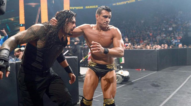 WWE Survivor Series - Photos - Joe Anoa'i, Alberto Rodríguez