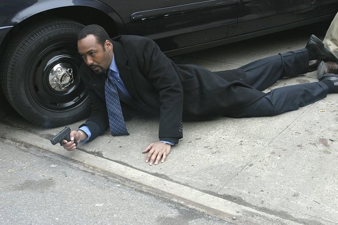 Law & Order - Tombstone - Photos