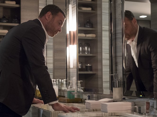 Ray Donovan - Vater, Mutter, Kind - Filmfotos - Liev Schreiber