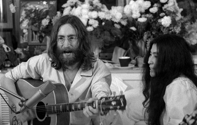 Imagine: John Lennon - Photos - John Lennon, Yoko Ono