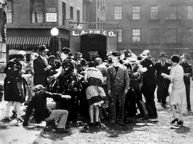 The Battle of the Century - Filmfotók - Oliver Hardy, Stan Laurel
