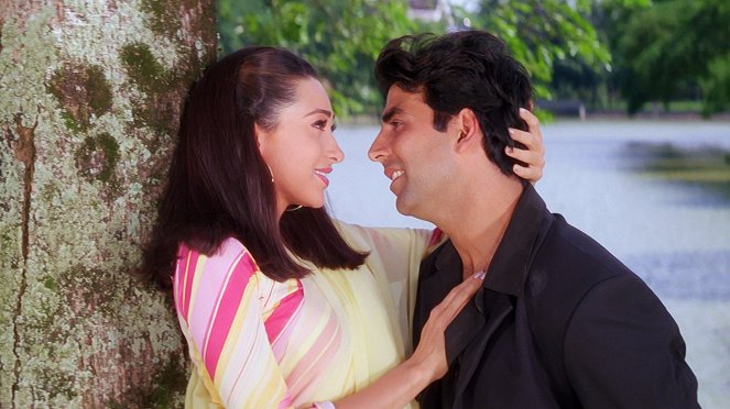 Ek Rishtaa: The Bond of Love - Filmfotók - Karisma Kapoor, Akshay Kumar