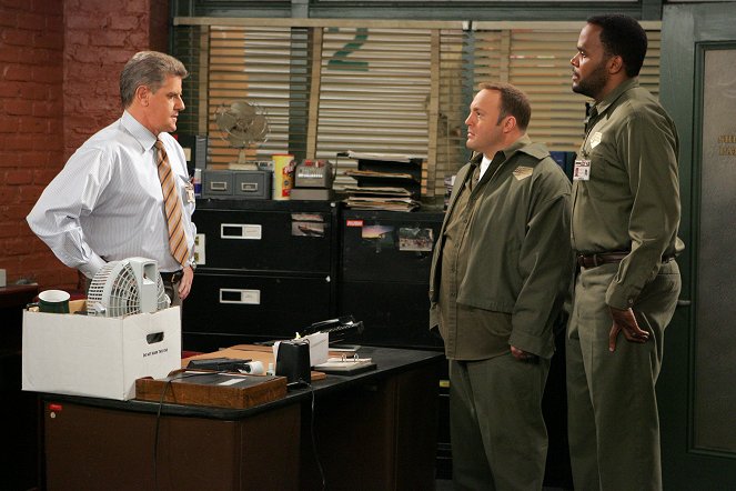 Dvaja z Queensu - Season 9 - To chce kuráž - Z filmu - Sam McMurray, Kevin James, Victor Williams