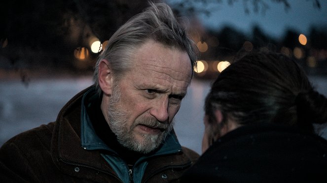 Koukussa - Season 2 - Episode 8 - Kuvat elokuvasta - Antti Virmavirta