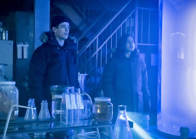 The Flash - The Icicle Cometh - Photos - Grant Gustin, Carlos Valdes