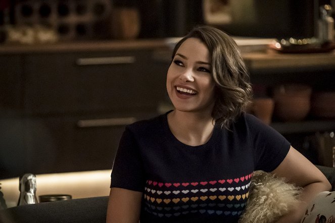 The Flash - O Come, All Ye Thankful - Van film - Jessica Parker Kennedy