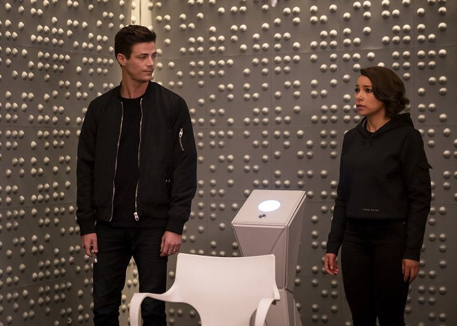 The Flash - What's Past Is Prologue - Photos - Grant Gustin, Jessica Parker Kennedy