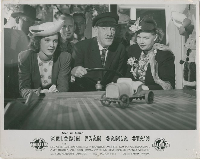 Melodin från Gamla Stan - Vitrinfotók - Gaby Stenberg, Emil Fjellström, Gun Adler