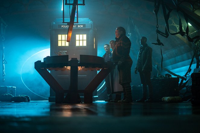 Doctor Who - The Battle of Ranskoor Av Kolos - Photos - Bradley Walsh, Jodie Whittaker, Mark Addy, Tosin Cole