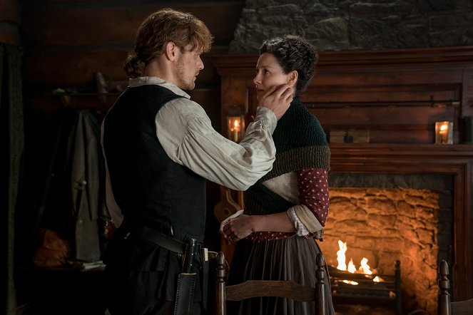 Outlander - Die Highland-Saga - Flüchtiges Glück - Filmfotos - Sam Heughan, Caitríona Balfe