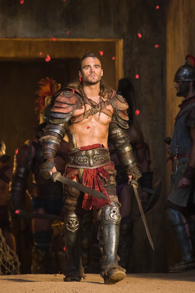 Spartacus - Spartacus: Vengeance - Befreiung - Filmfotos - Dustin Clare