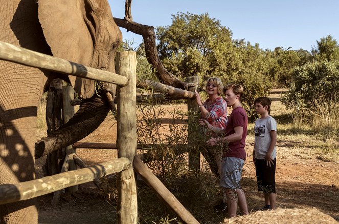 Das Kindermädchen: Mission Südafrika - Photos - Saskia Vester, Liam Bosman, Finn Kenny