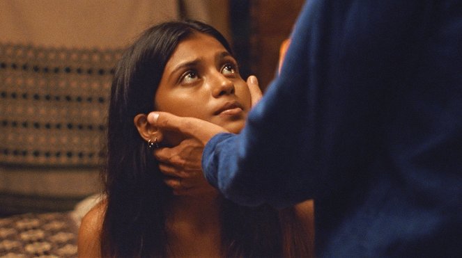 Maya - De la película - Aarshi Banerjee
