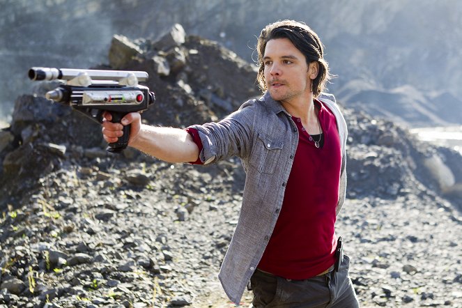 Primeval - The End of the Future: Part 2 - Photos - Andrew Lee Potts