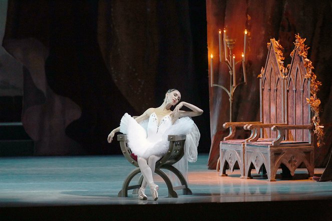 Ballets Russes im Mariinksi-Theater - Raymonda, nach Marius Petipa - Filmfotos