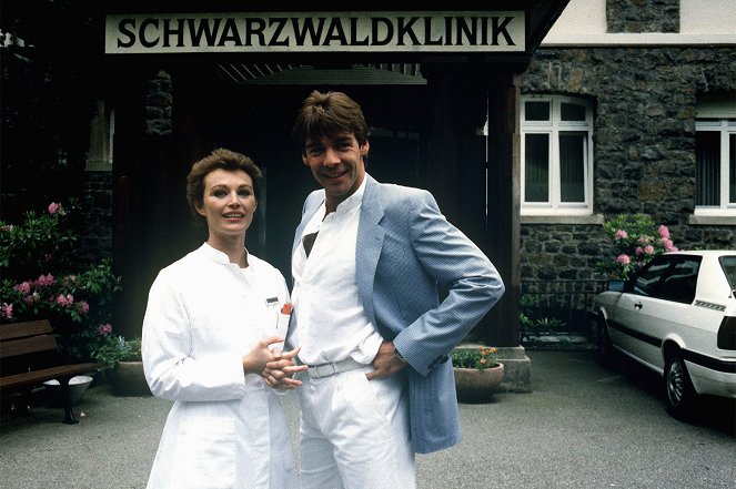 Die Schwarzwaldklinik - Das Findelkind - Werbefoto - Ilona Grübel, Sascha Hehn