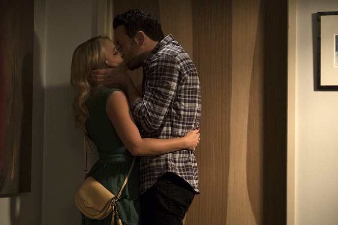 Young & Hungry - Young & Mexico, Part 2 - Filmfotók - Emily Osment, Jonathan Sadowski