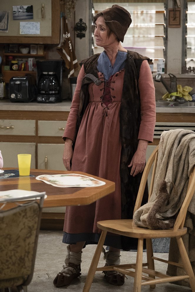 The Conners - O Sister, Where Art Thou - Photos - Laurie Metcalf