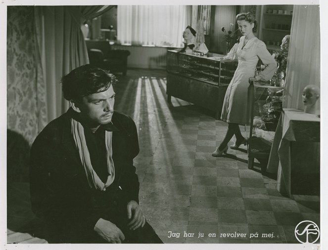 Crisis - Lobby Cards - Stig Olin, Inga Landgré