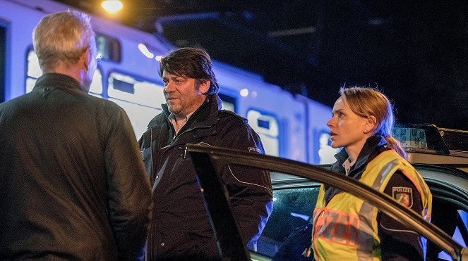 Tatort - Season 50 - Weiter, immer weiter - Film - Roeland Wiesnekker, Laina Schwarz