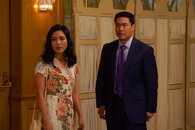 Fresh Off the Boat - Four Funerals and a Wedding - Van film - Constance Wu, Randall Park