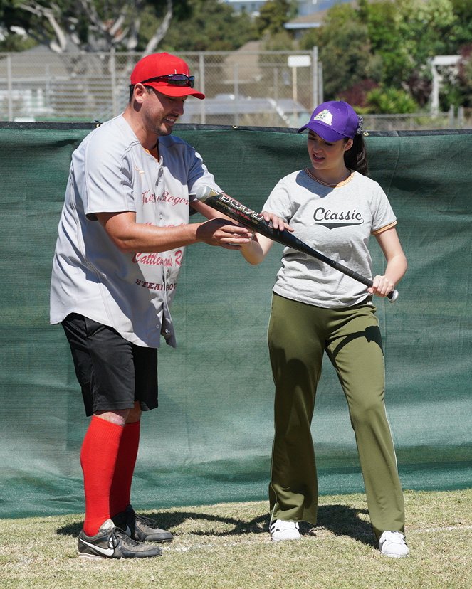 Fresh Off the Boat - A League of Her Own - Making of