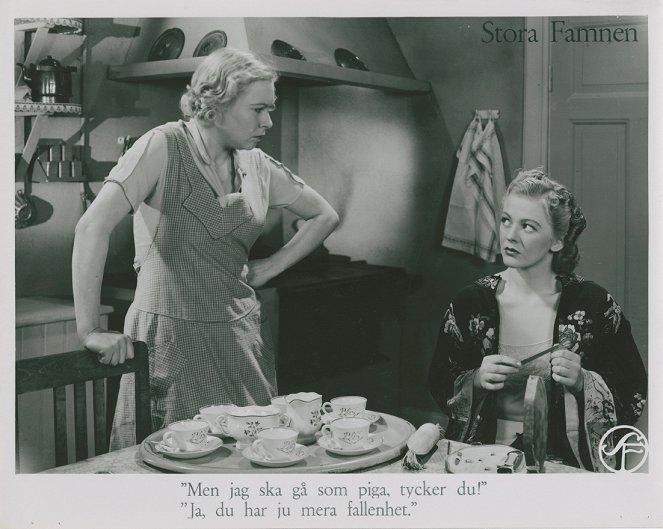 Stora famnen - Lobby Cards - Marianne Löfgren, Siri Olson