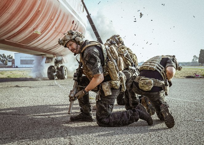 SEAL Team - Backwards in High Heels - Kuvat elokuvasta - David Boreanaz