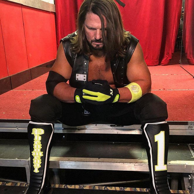 WWE TLC: Tables, Ladders & Chairs - Dreharbeiten - Allen Jones
