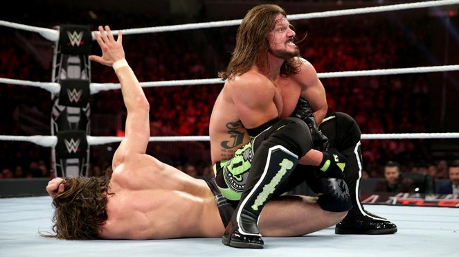 WWE TLC: Tables, Ladders & Chairs - Photos - Allen Jones