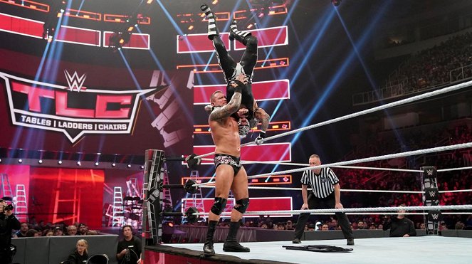 WWE TLC: Tables, Ladders & Chairs - Photos - Randy Orton, Rey Mysterio