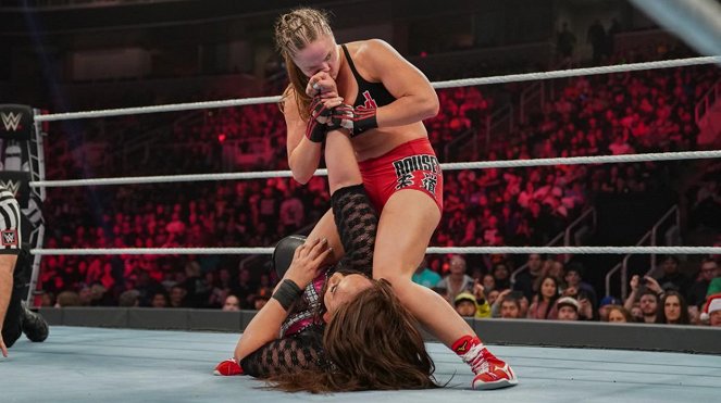 WWE TLC: Tables, Ladders & Chairs - Photos - Ronda Rousey