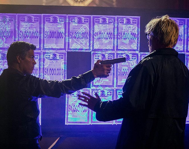 From Dusk Till Dawn: The Series - In a Dark Time - Photos - Esai Morales, Jake Busey