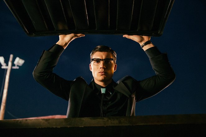 From Dusk Till Dawn: The Series - Attack of the 50-ft. Sex Machine - Van film - Zane Holtz