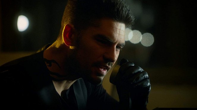 From Dusk Till Dawn : The Series - Camisole de force - Film - D.J. Cotrona