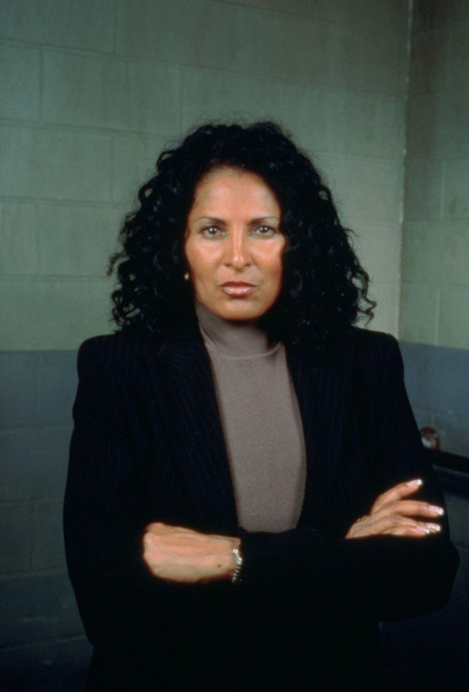 Law & Order: Special Victims Unit - Season 4 - Disappearing Acts - Promo - Pam Grier