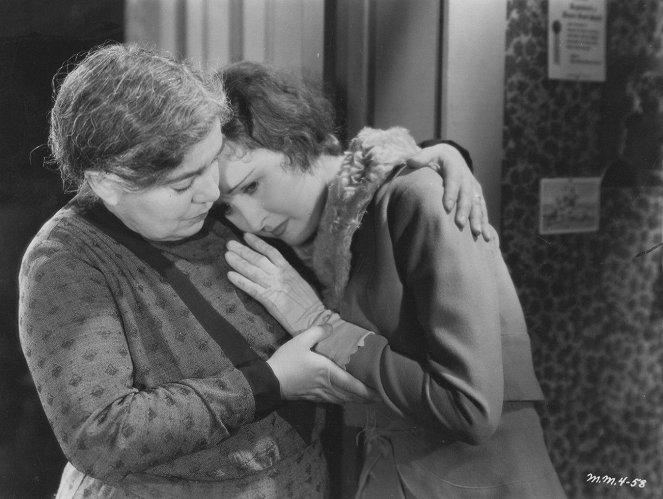 Forgotten Women - Do filme - Beryl Mercer, Marion Shilling