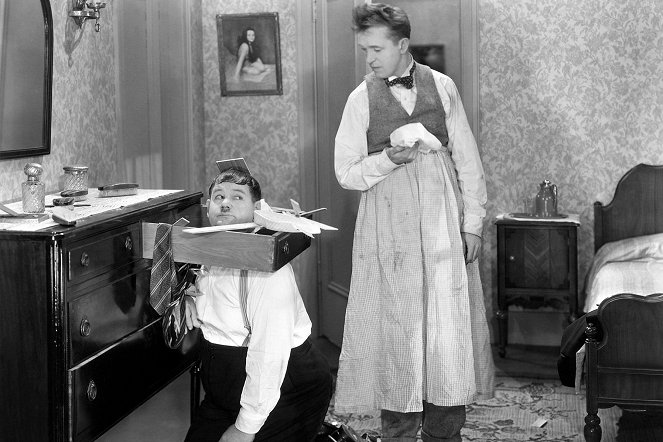 Helpmates - Do filme - Oliver Hardy, Stan Laurel