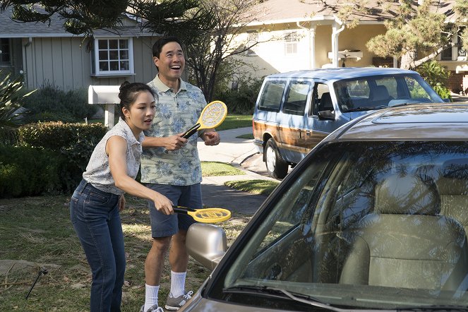 Fresh Off the Boat - The Car Wash - Photos - Constance Wu, Randall Park