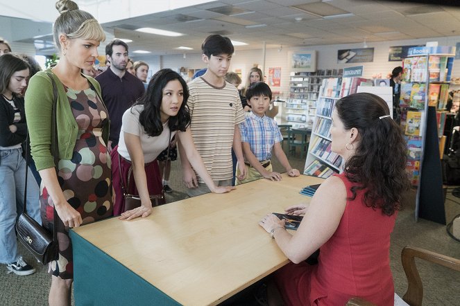 Fresh Off the Boat - A Man to Share the Night With - De la película - Constance Wu, Forrest Wheeler, Ian Chen