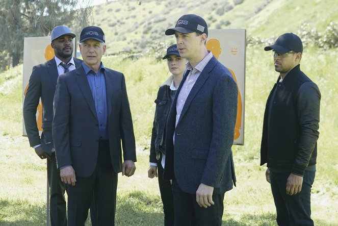 Agenci NCIS - Rurki z kremem - Z filmu - Duane Henry, Mark Harmon, Emily Wickersham, Sean Murray, Wilmer Valderrama