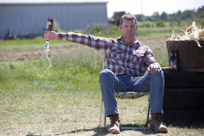 Letterkenny - Season 2 - Finding Stormy a Stud - Photos - Jared Keeso