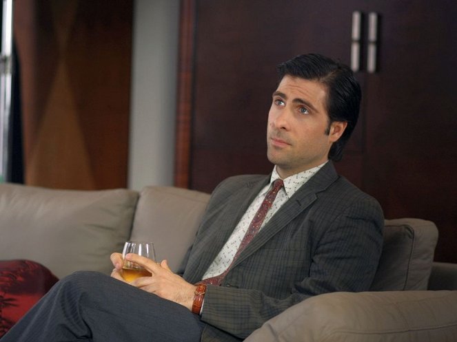 Bored to Death - The Case of the Lonely White Dove - Van film - Jason Schwartzman