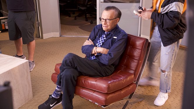 1989: The Year that Made the Modern World - Do filme - Larry King